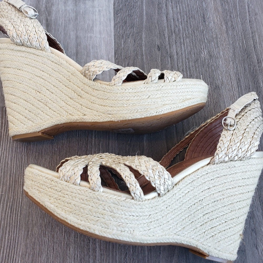 Lucky Brand Lainey Espadrille Wedge Gold Sandal Sz 6.5M - Picture 8 of 11